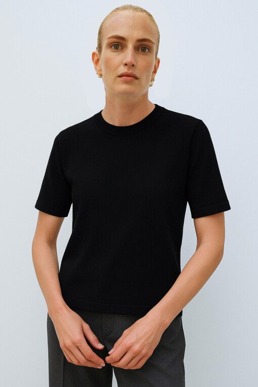 Black Crew Neck Women's Sweater 
