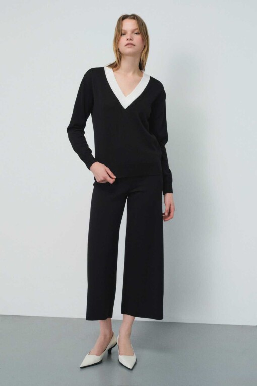 Black Cropped Women's Pants 