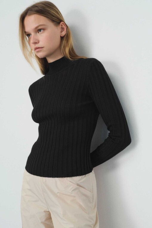 Black Half Turtle Neck Slim Fit Knit Women's Sweater - Triko Mısırlı
