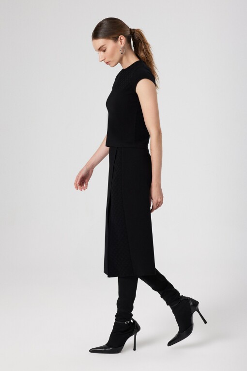 Black Patterned Collar Crop Top - Triko Mısırlı