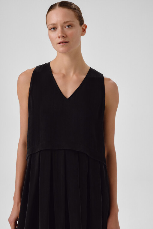 Black Pleated Hem Sleeveless Long Dress - Triko Mısırlı