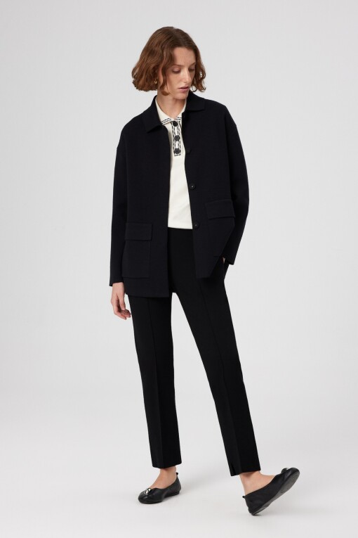 Black Shirt Collar Pocket Detail Women's Jacket - Triko Mısırlı