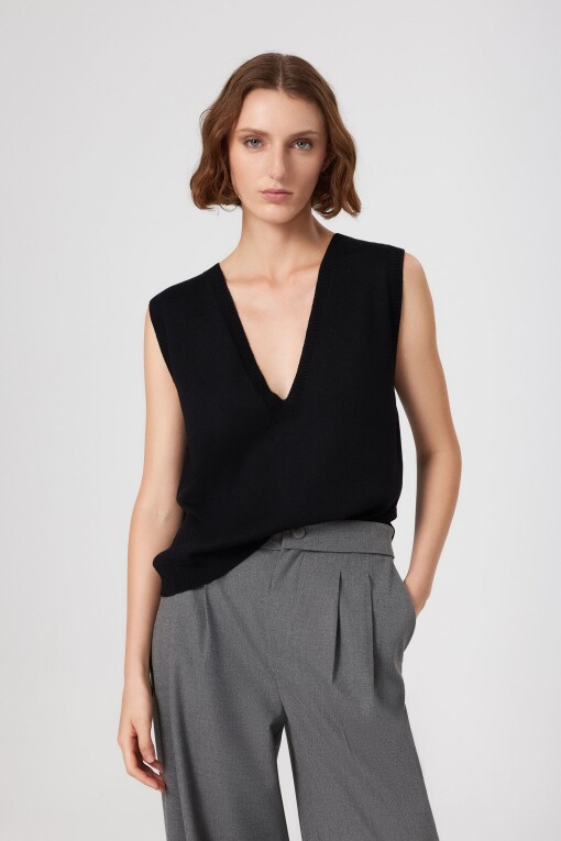 Black V-Neck Knit Women's Vest - Triko Mısırlı
