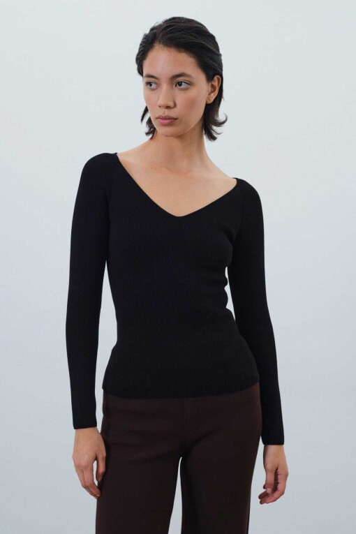 Black Wide V-Neck Knit Women's Sweater - Triko Mısırlı