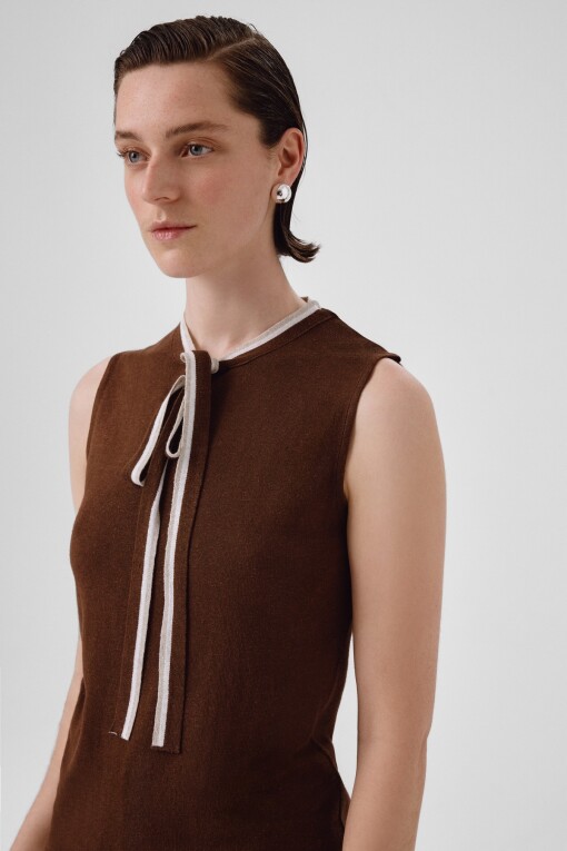 Brown Tie-Neck Sleeveless Blouse - Triko Mısırlı