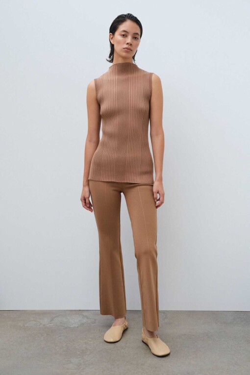 Camel Slit Detail Sleeveless Knit Blouse - Triko Mısırlı