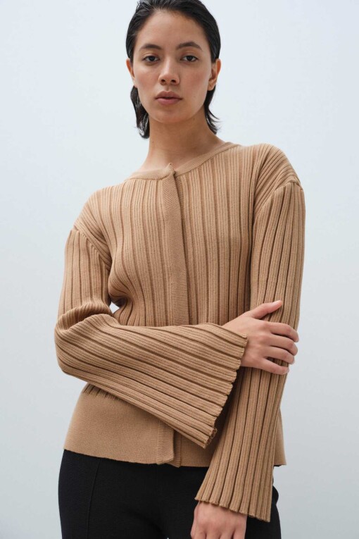 Camel Snap Button Women's Cardigan 