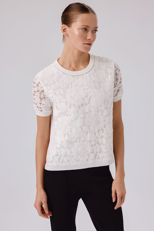 Ecru Front Lace Short Sleeve Blouse 