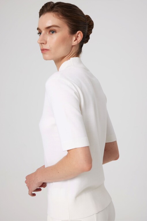 Ecru Half Turtle Neck Women's Sweater - Triko Mısırlı