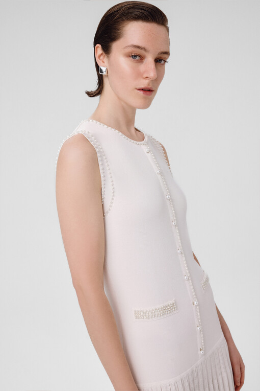 Ecru Pearl Embellished Pleated Hem Long Dress - Triko Mısırlı