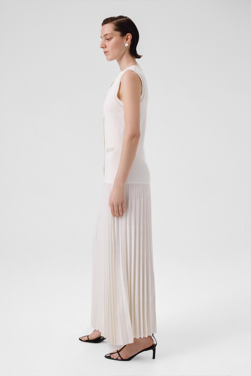 Ecru Pearl Embellished Pleated Hem Long Dress - Triko Mısırlı