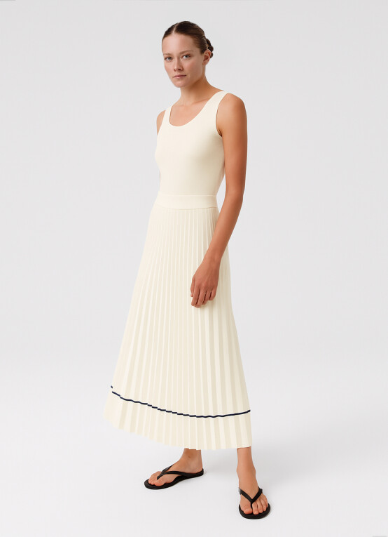 Ecru Pleated Long Skirt 