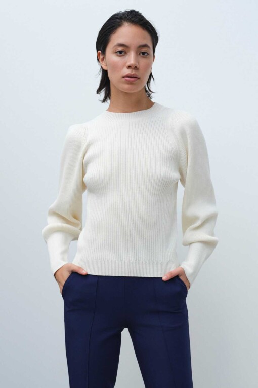 Ecru Ribbed Crew Neck Women's Sweater 