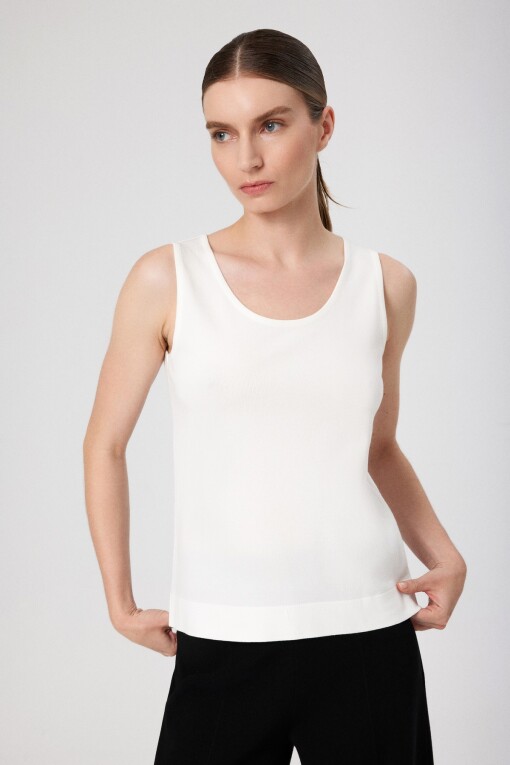 Ecru Round Neck Sleeveless Women's Camisole 