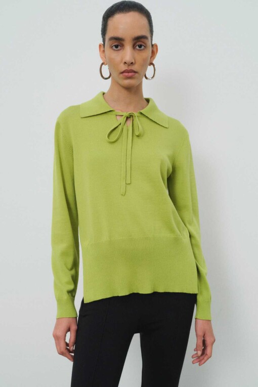 Green Front Tie Polo Collar Women's Sweater 