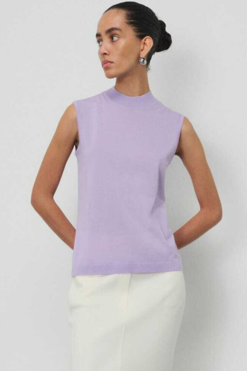 Lilac Half Turtle Neck Sleeveless Knit Blouse 