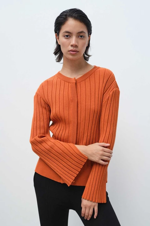 Tarçın Rengi Çıtçıtlı Kadın Hırka - 1